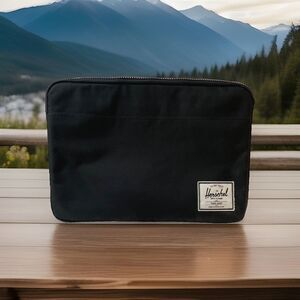 The Herschel Co Soft Padded Case MacBook OS/iPad Mini/Tablet Black With Strap